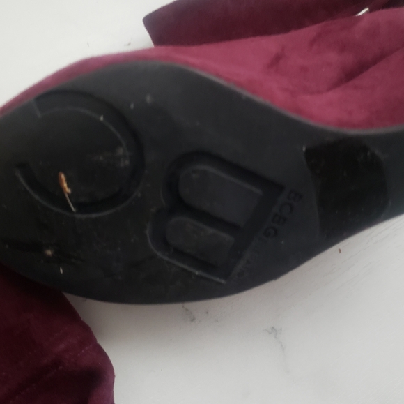 BCBG Generation Maroon Suede Wedge Lace Booties~ Size 6 - Picture 5 of 6